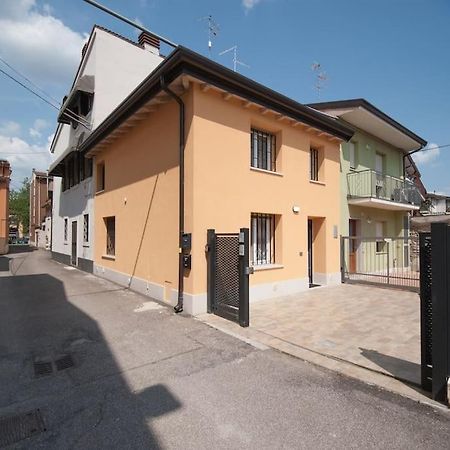 Casa Gemma - Big Family House With Free Parking Daire San Giovanni Lupatoto Dış mekan fotoğraf