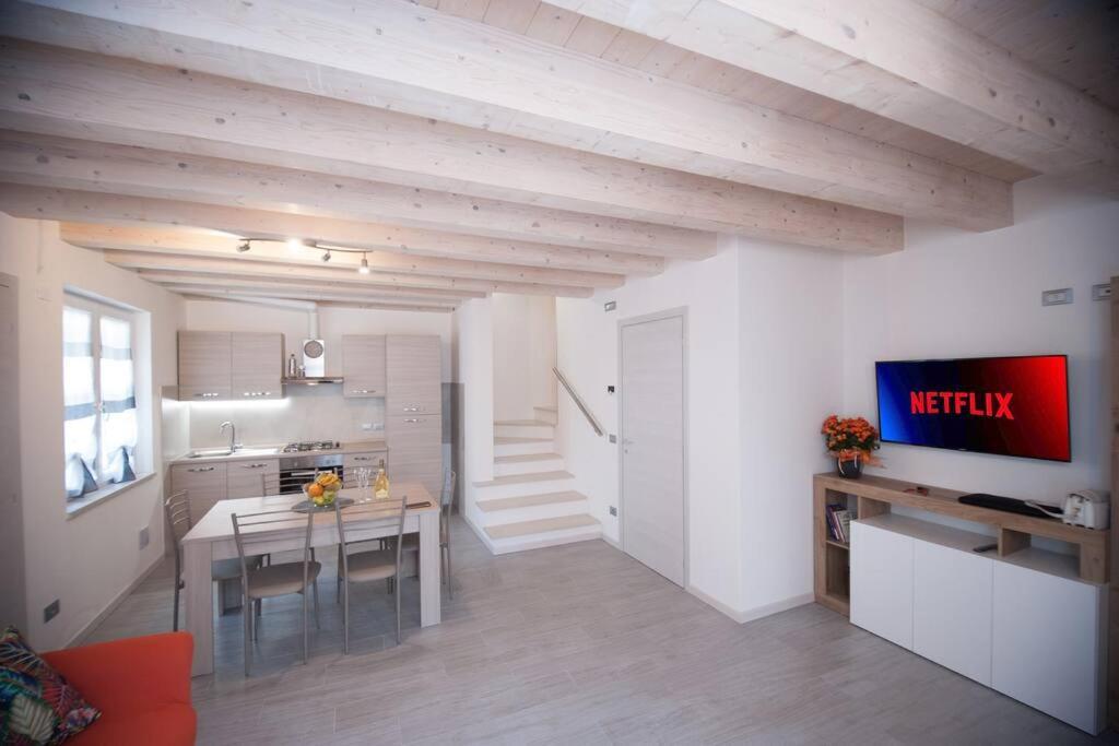 Casa Gemma - Big Family House With Free Parking Daire San Giovanni Lupatoto Dış mekan fotoğraf